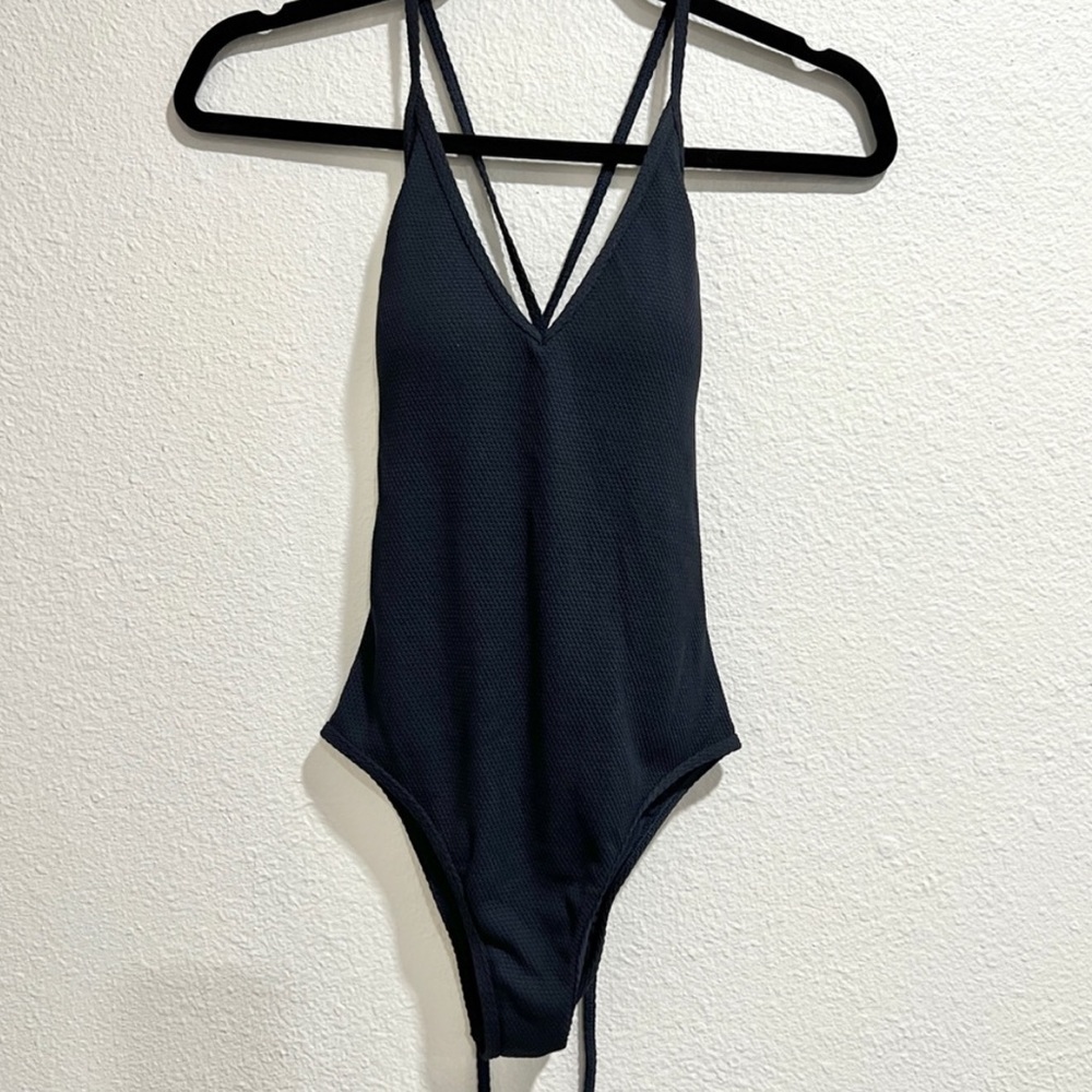 Abercrombie & Fitch Navy One Piece Criss Cross back swimsuit womens Small
